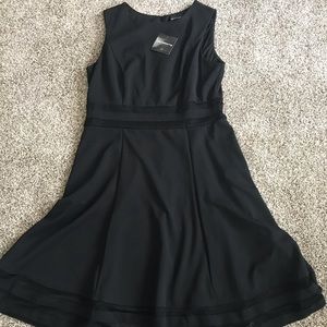 Black Liz Claiborne Tea Length Sleeveless Dress